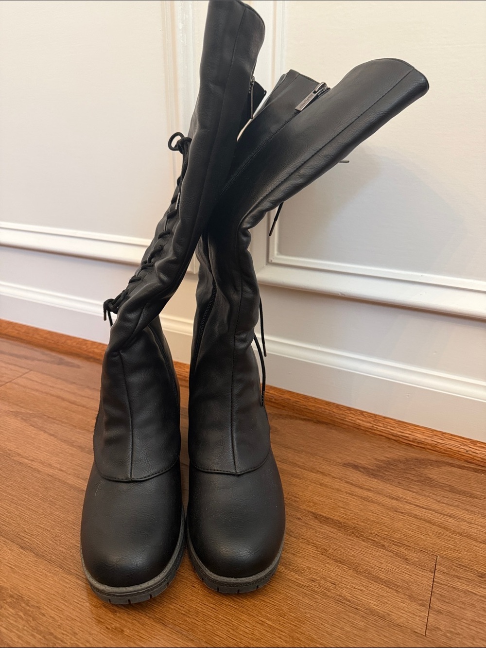 Muk Luks Riding Boots 🏍️ Black Lace-Up Block Heel Boots Lug Sole Luxe Lining - Picture 2 of 5